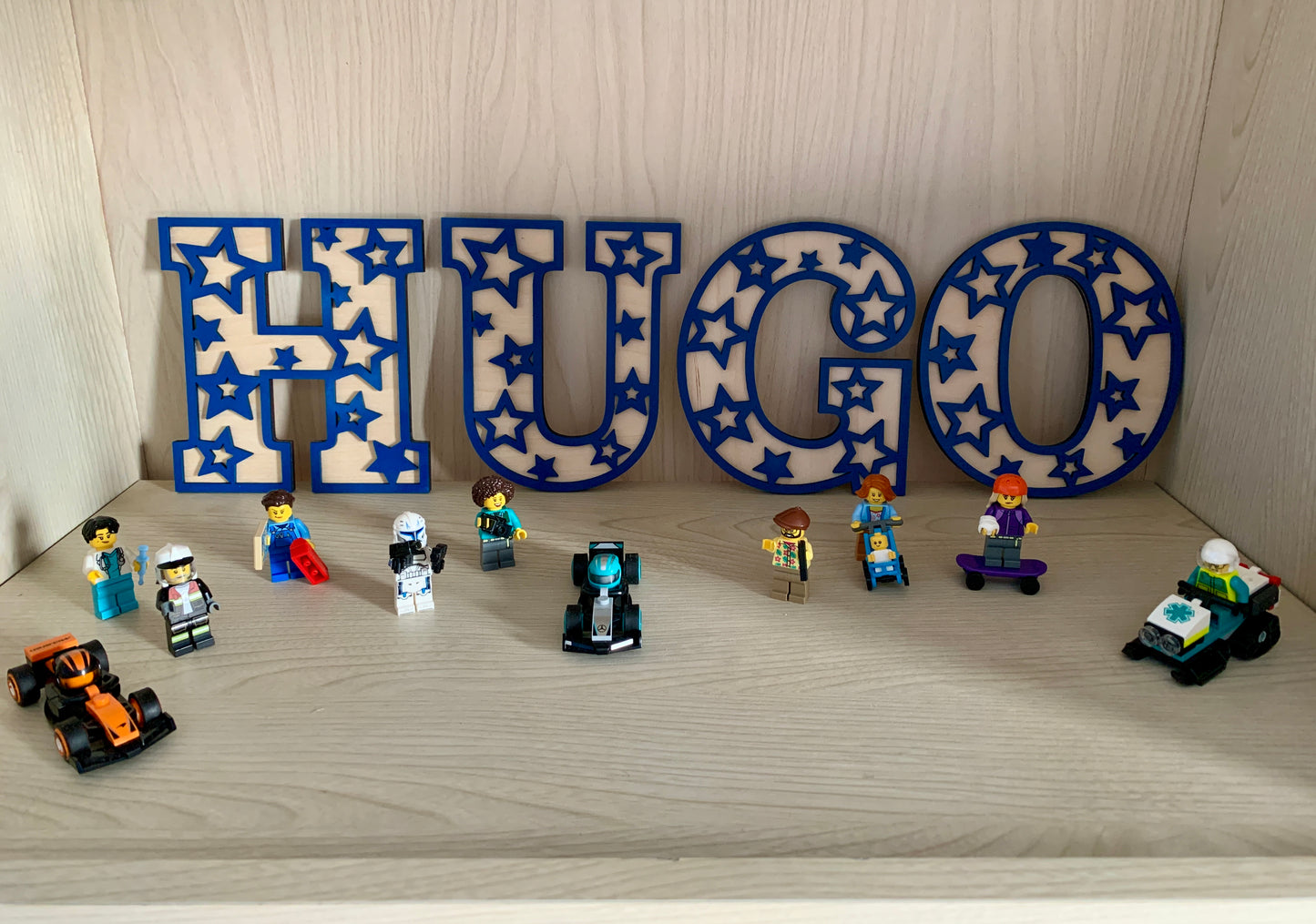 Lettre personnalisée en bois - Motif étoile